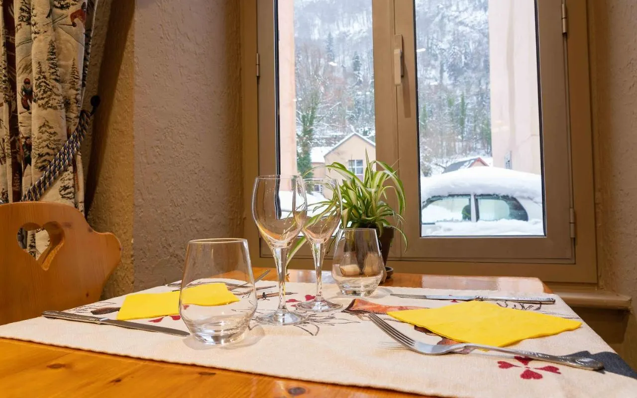 **  Hotel Quin Te Va Cauterets France