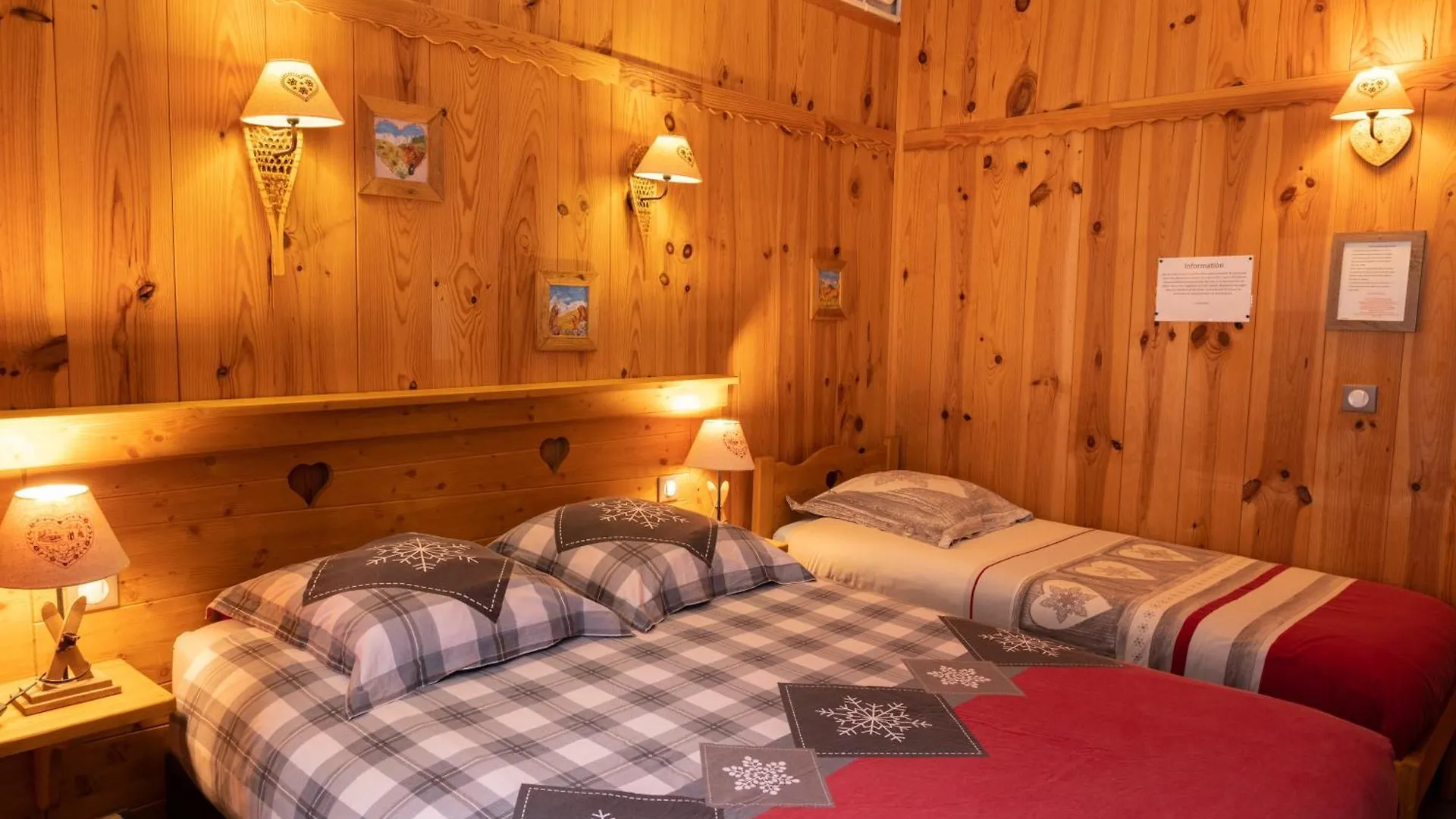 Hotel Quin Te Va Cauterets 2*,